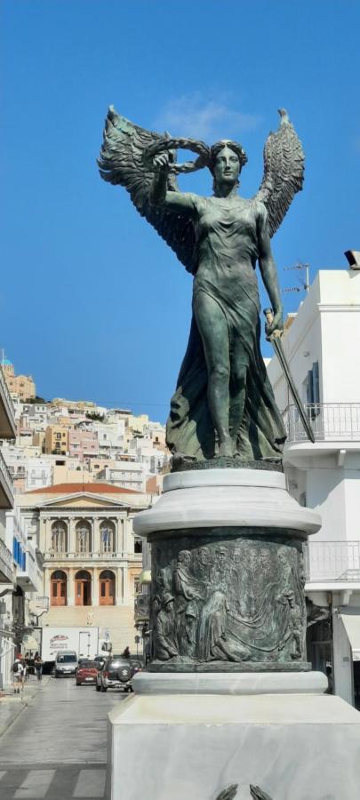 Artemis Ermoupoli Centre Appartement Pour Petit Budget Backpackers Εξωτερικό φωτογραφία