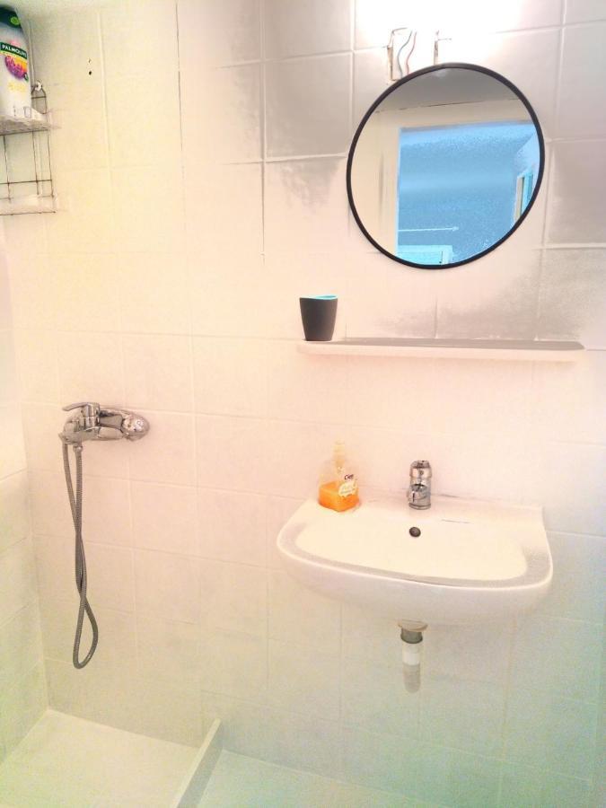 Artemis Ermoupoli Centre Appartement Pour Petit Budget Backpackers Εξωτερικό φωτογραφία